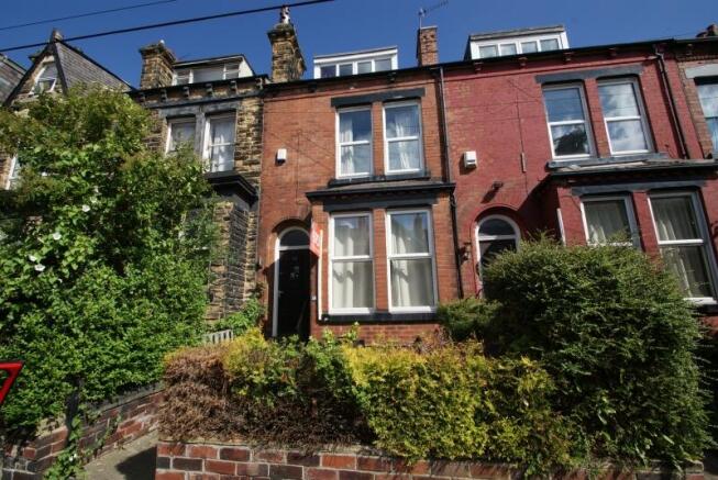 6 bed Terraced to rent Image 5