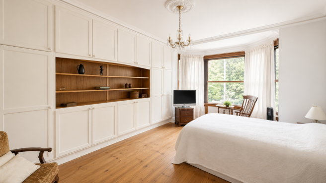 8 bed Semi-Detached for sale Image 11