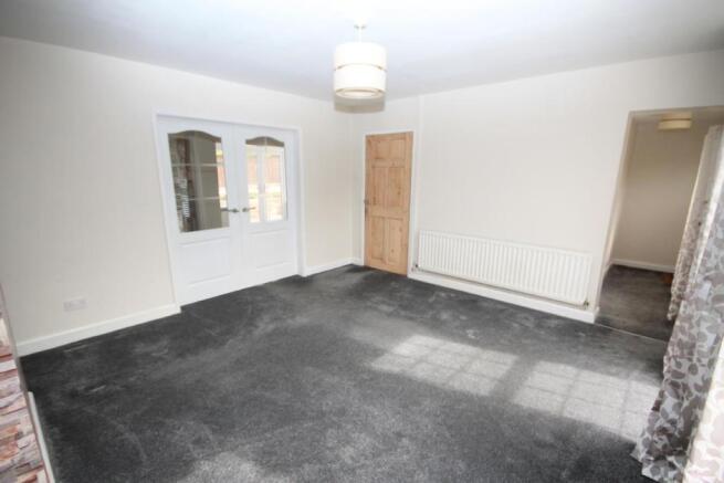 DINING/ FAMILY ROOM