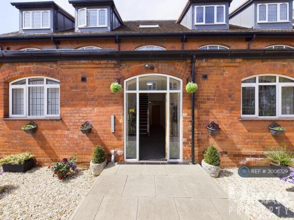 2 bed Flat to rent Image 10