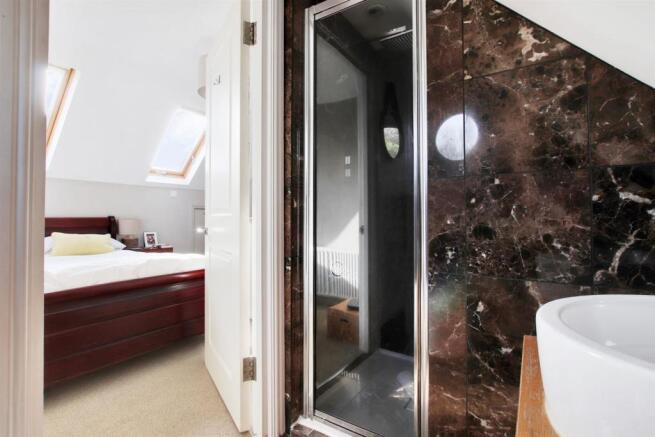 En Suite To Master.jpg