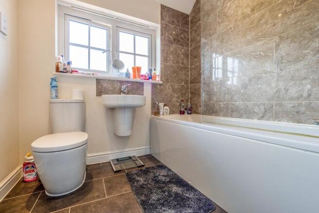 Bathroom/Wc