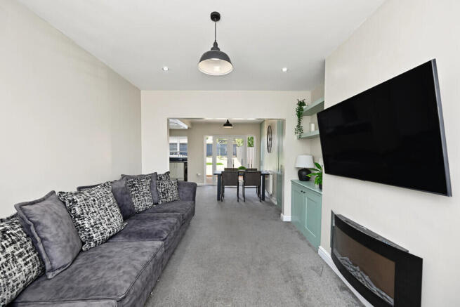 Charlesfield Road, Rugby photo 4