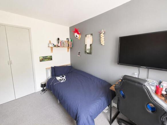 3 bed Terraced for sale Image 12