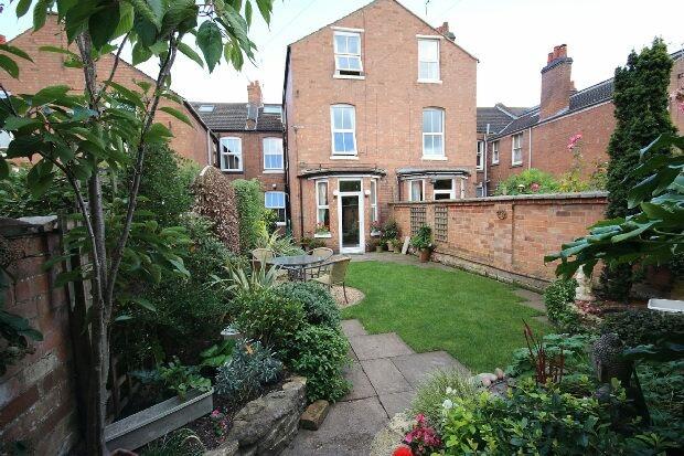 Rear garden photo 1