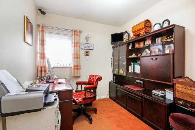 Bedroom 5/Office