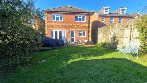 St Michaels Road, St Helens, Isle of Wight, PO33 1YJ