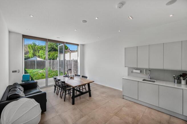 Kitchen / Dining