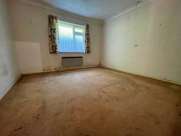 Bedroom 2 -.jpg