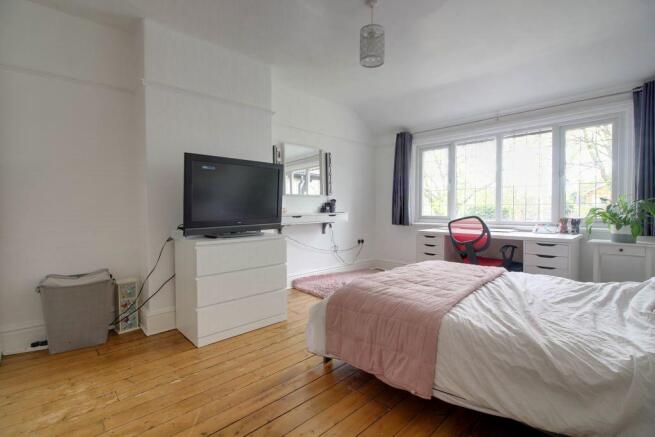 Bedroom 2 (Double)