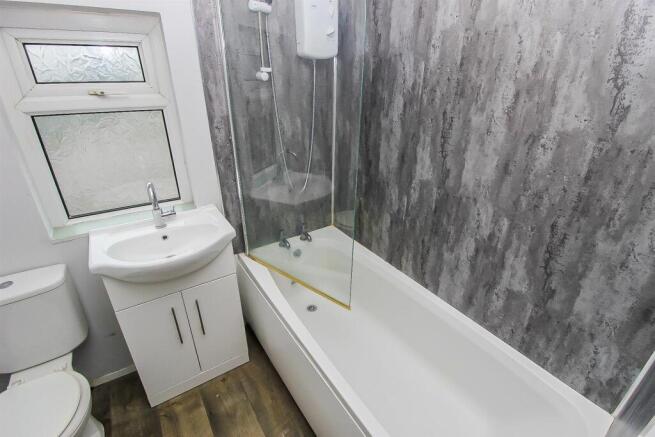 2 bed House for sale Image 4