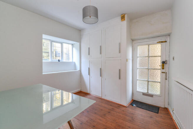 2 bed Apartment for sale Image 7