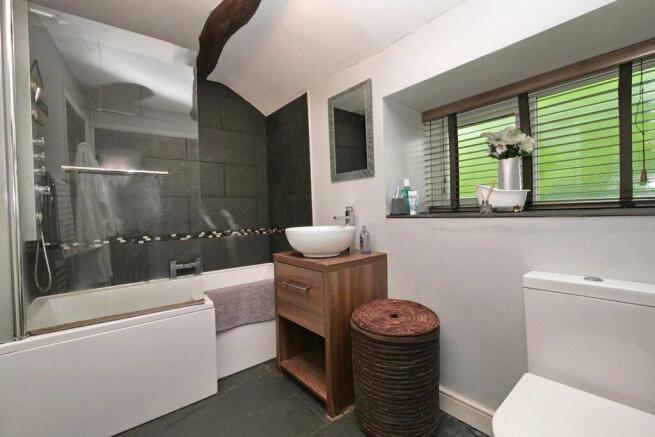3 bed Barn Conversion for sale Image 9