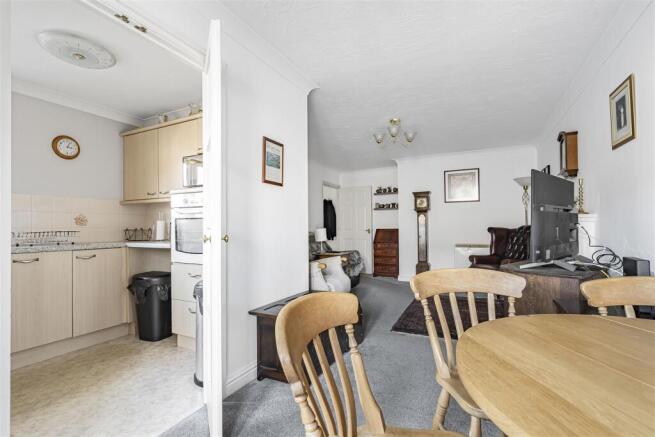 Dining room.JPG