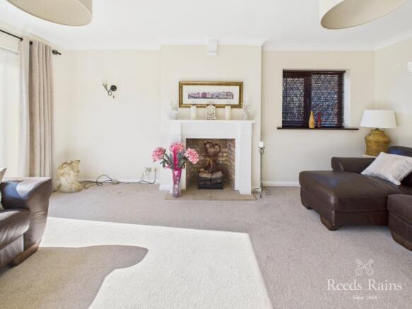 3 bed Bungalow for sale Image 12