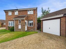24, Ploughmans Headland, Colchester CO3 0YH