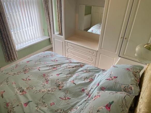 BEDROOM 1 (REAR)