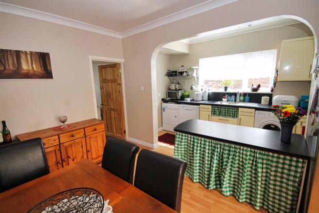 Dining Room 1.jpeg
