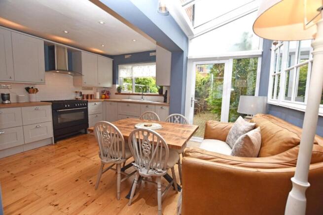Kitchen/Dining Room