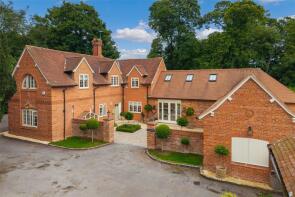 The Coach House, Hadlow Road, Willaston, Neston CH64 2UN