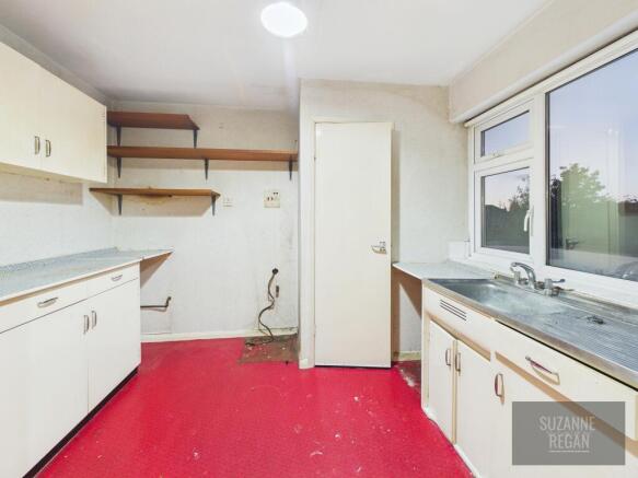 CAM05192G0-PR0384-STILL001