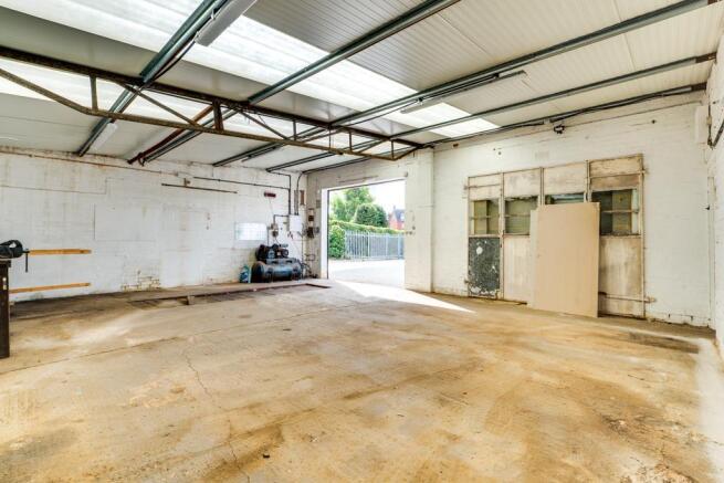 39 Higham Road, Burton Latimer - Commercial (6 of 