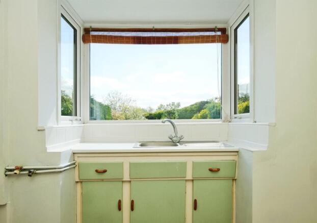3 bed Semi-Detached for sale Image 8