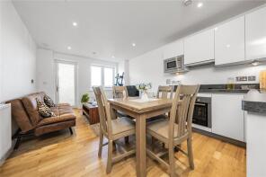 Flat 42, Topaz Apartments, High Street, Hounslow TW3 1AJ