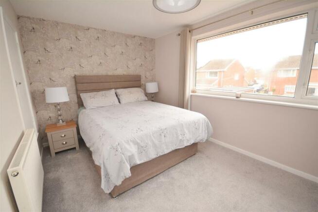Bed 1.jpg