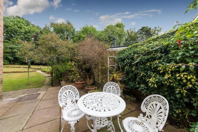 9 Manor Way (23 of 2