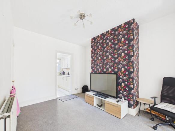 3 bed Terraced for sale Image 6