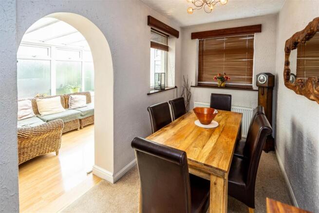 3 bed House for sale Image 10