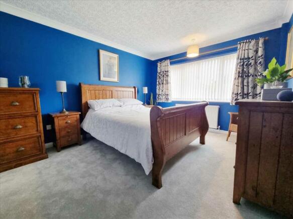 Bedroom 1: