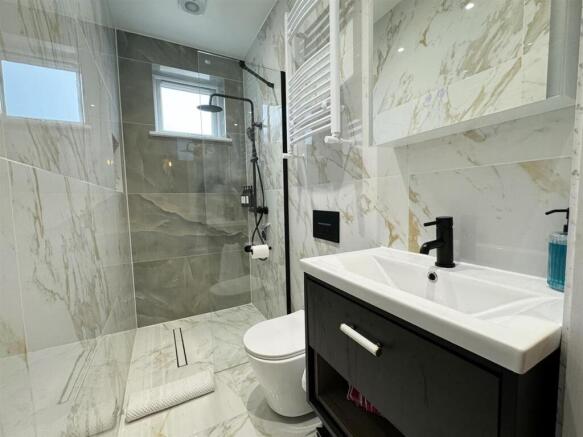 The Annexe - Shower Room