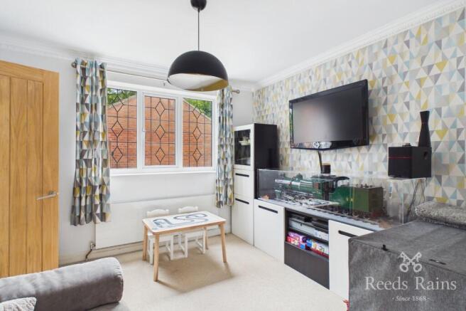 4 bed Detached for sale Image 5