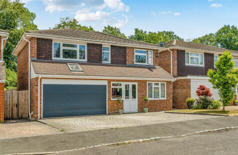 The Brambles, Crowthorne, Berkshire, RG45 6EF