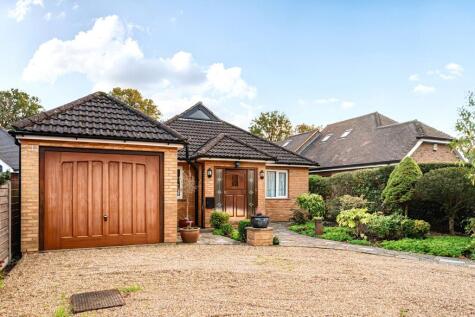 Almners Road, Lyne, KT16
