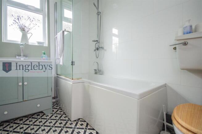 1 bed Apartment to rent Image 9