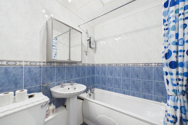 3 bed Bungalow for sale Image 8