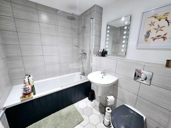 1 bed Flat for sale Image 10