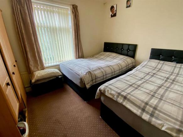 3 bed Semi-Detached for sale Image 7