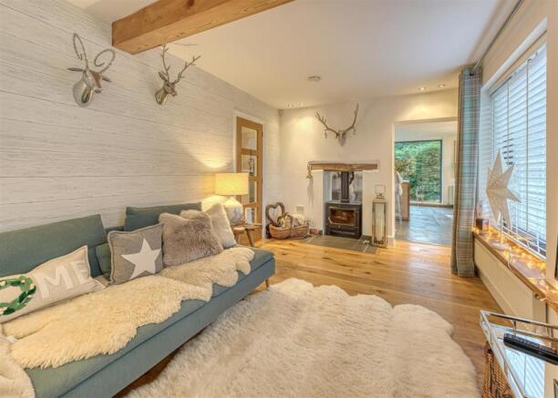 Grouse Lodge-sitting1.jpg
