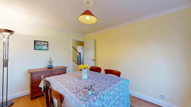 4 bed Detached for sale Image 9