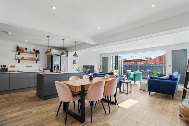 Kitchen Diner