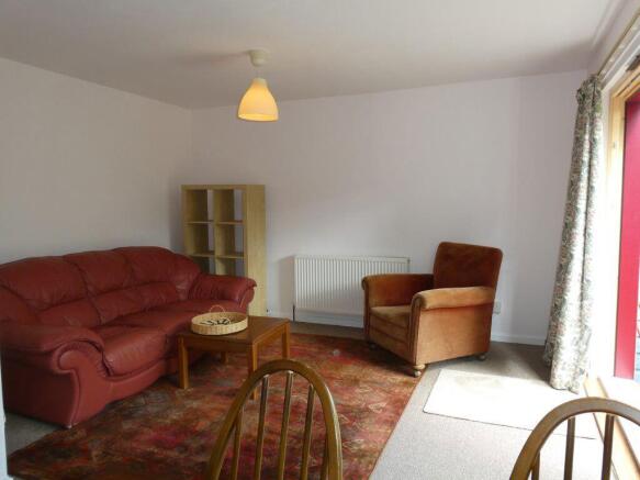 4 bed Terraced to rent Image 6
