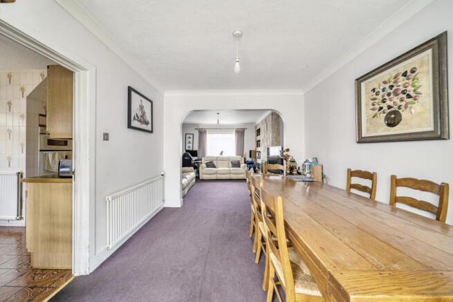 Wentworth Drive, Pinner photo 4