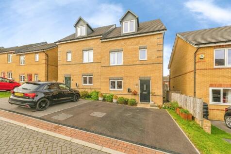 Turnstone Way, Huddersfield