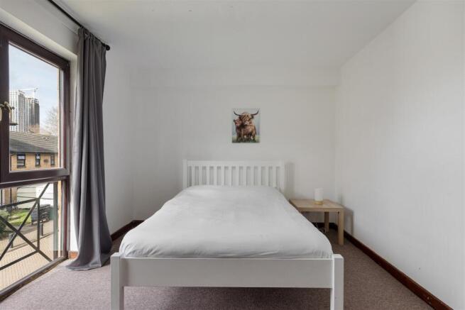 Verbena Close, E16