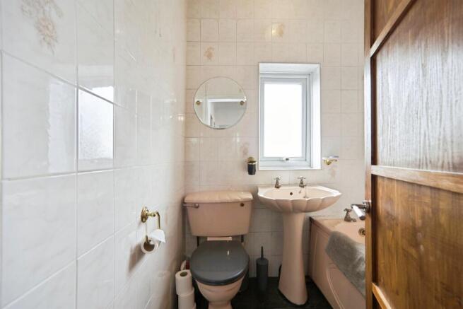 3 bed Semi-Detached for sale Image 10