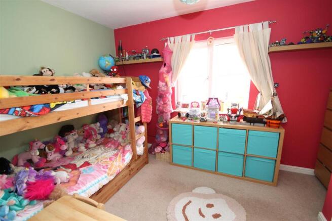 Bedroom 2 (1).JPG